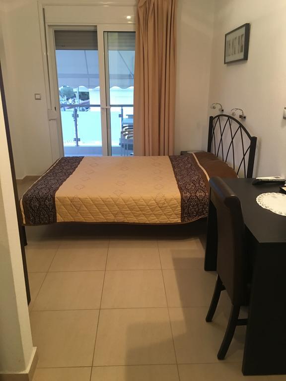 Vicky Rooms Παραλία Διονυσίου Εξωτερικό φωτογραφία