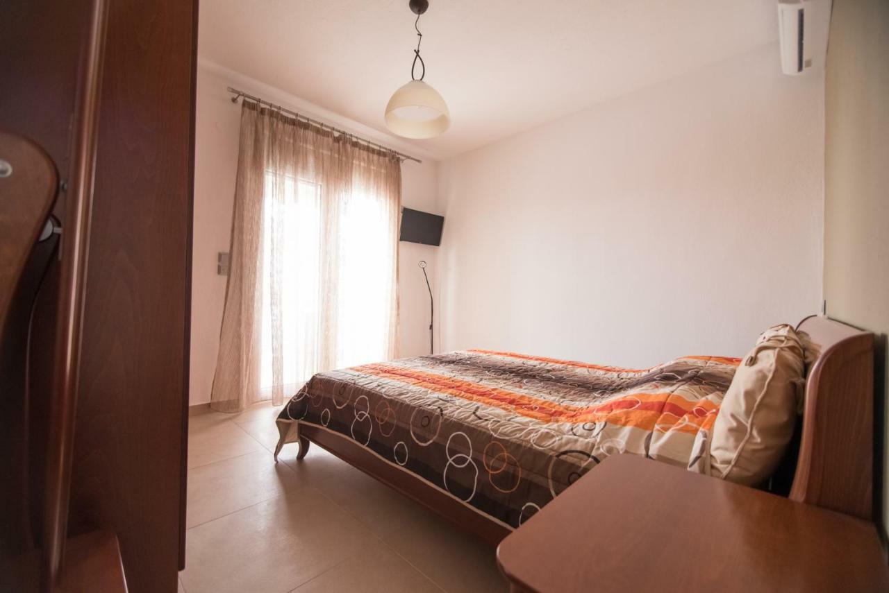 Vicky Rooms Παραλία Διονυσίου Εξωτερικό φωτογραφία